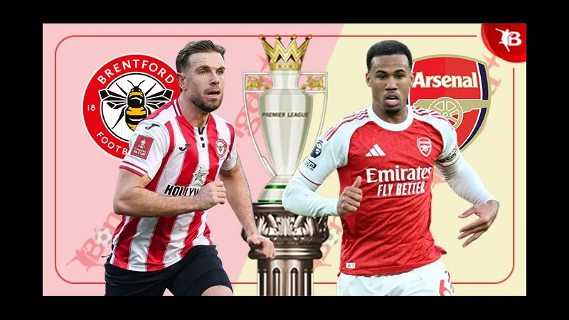 Cầu thủ Brentford và Arsenal tranh chấp bóng trên sân cỏ Cầu thủ Brentford và Arsenal tranh chấp bóng trên sân cỏ
